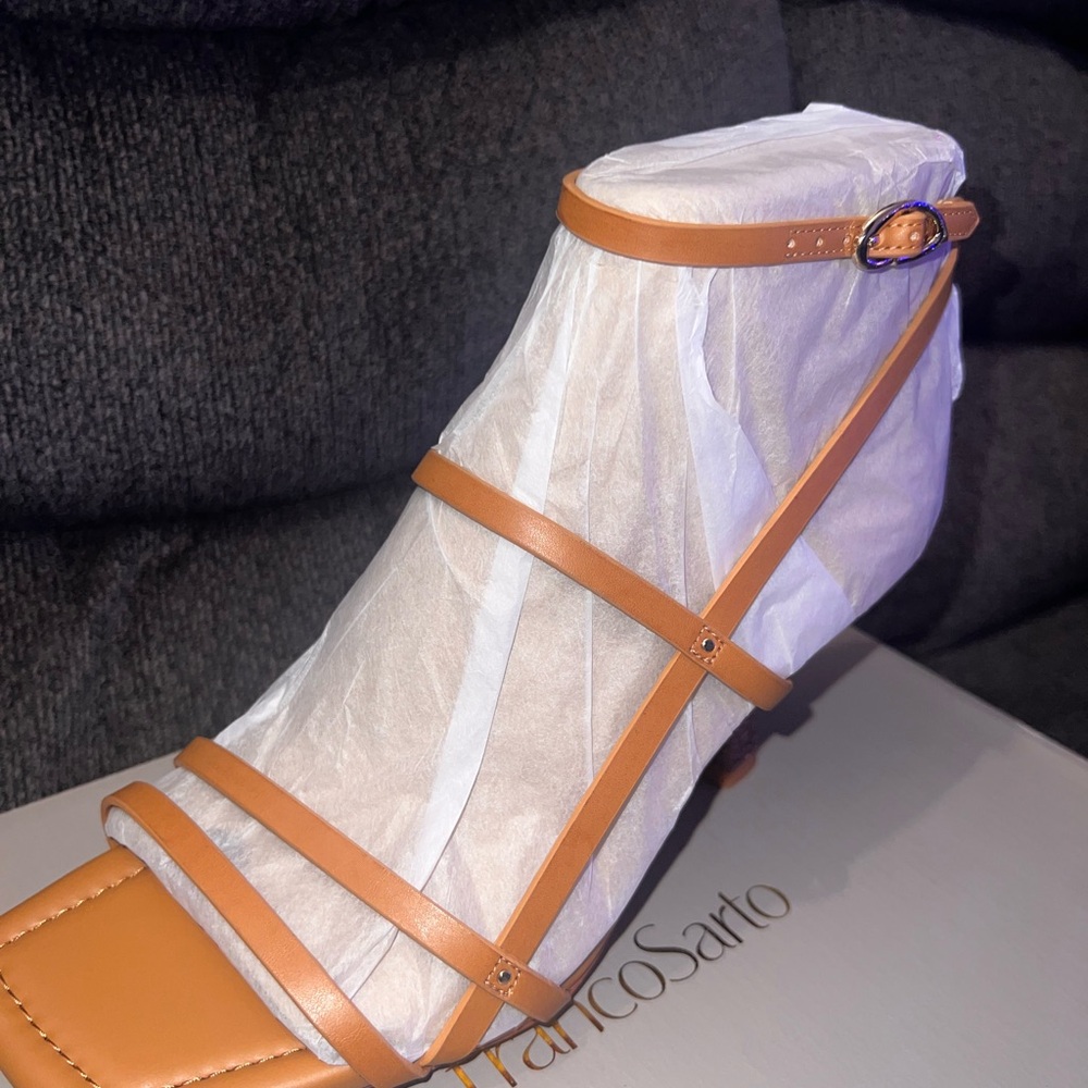 👠 Franco Sarto Tan Strappy Heels